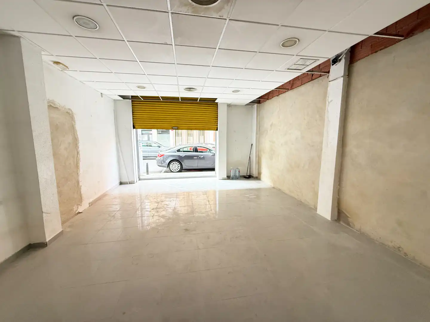 Business premises to rent in Carrer Pintor Peris Aragó 38A, imagen 3