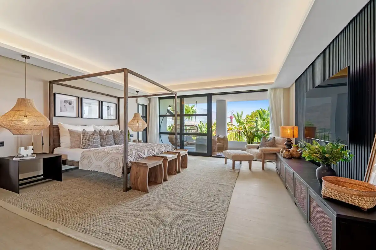 Villa mit Pool zum Verkauf in Nueva Andalucía, imagen 11
