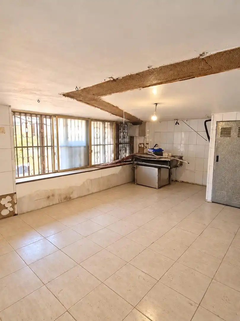 Business premises for sale in Sur, imagen 9