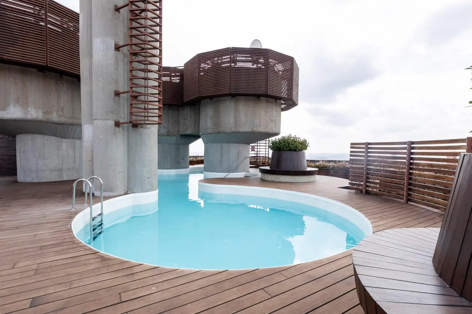 Pis amb piscina en venda a AMERICA 37, imagen 42