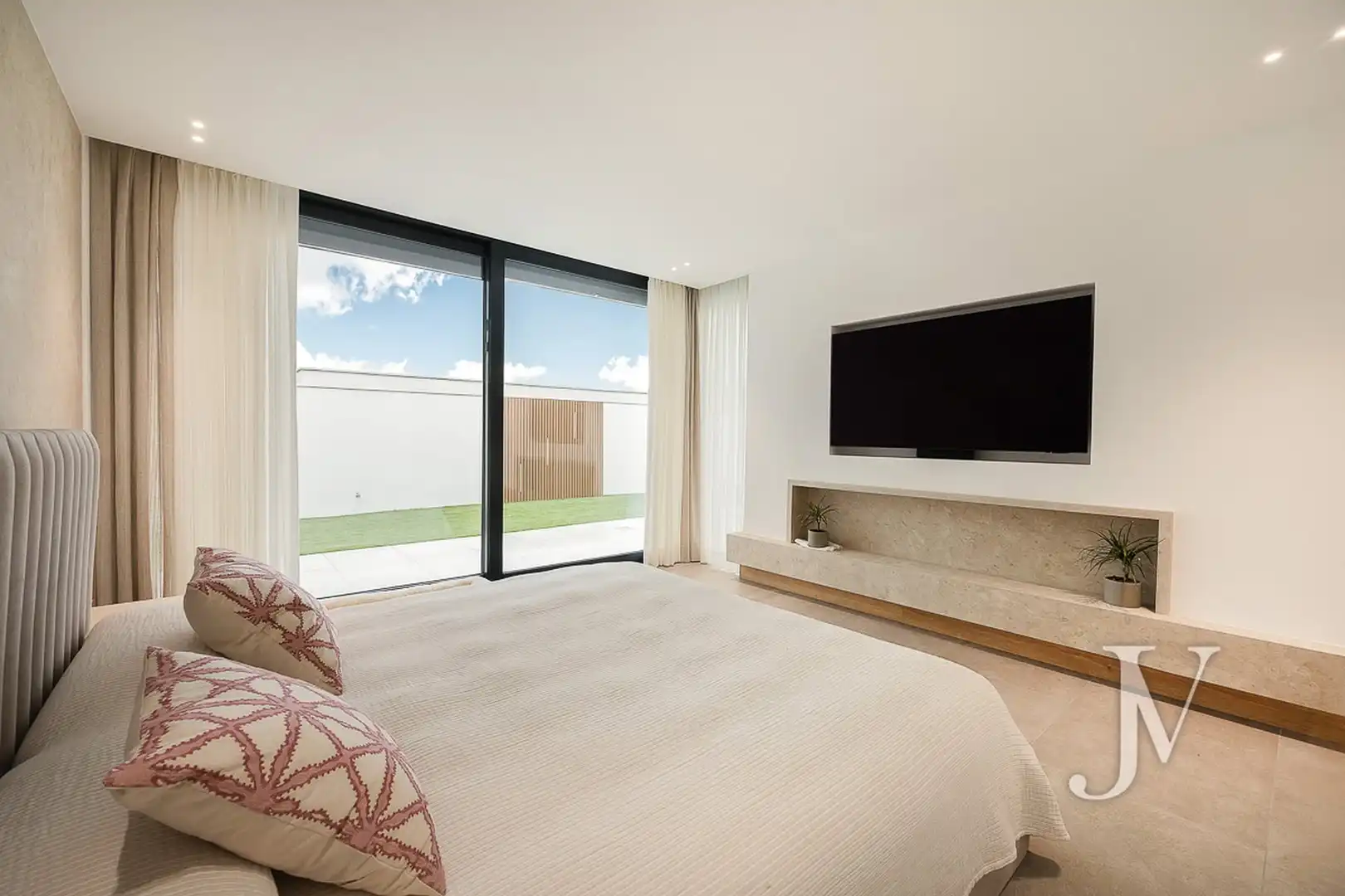 Habitación de Casa o chalet en venta en Boadilla del Monte con Aire acondicionado, Calefacción y Jardín privado