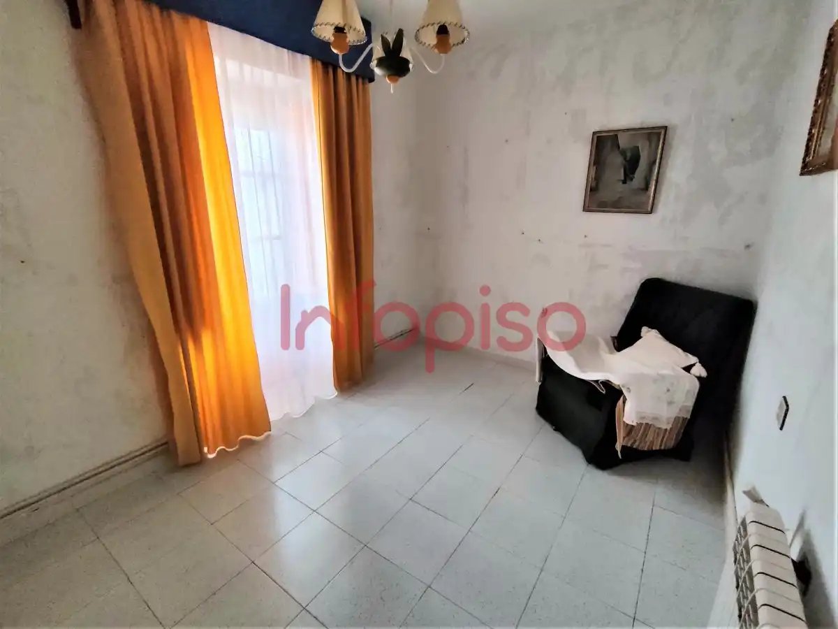 Dormitori de Casa o xalet en venda en Alcubillas amb Aire condicionat, Calefacció i Terrassa