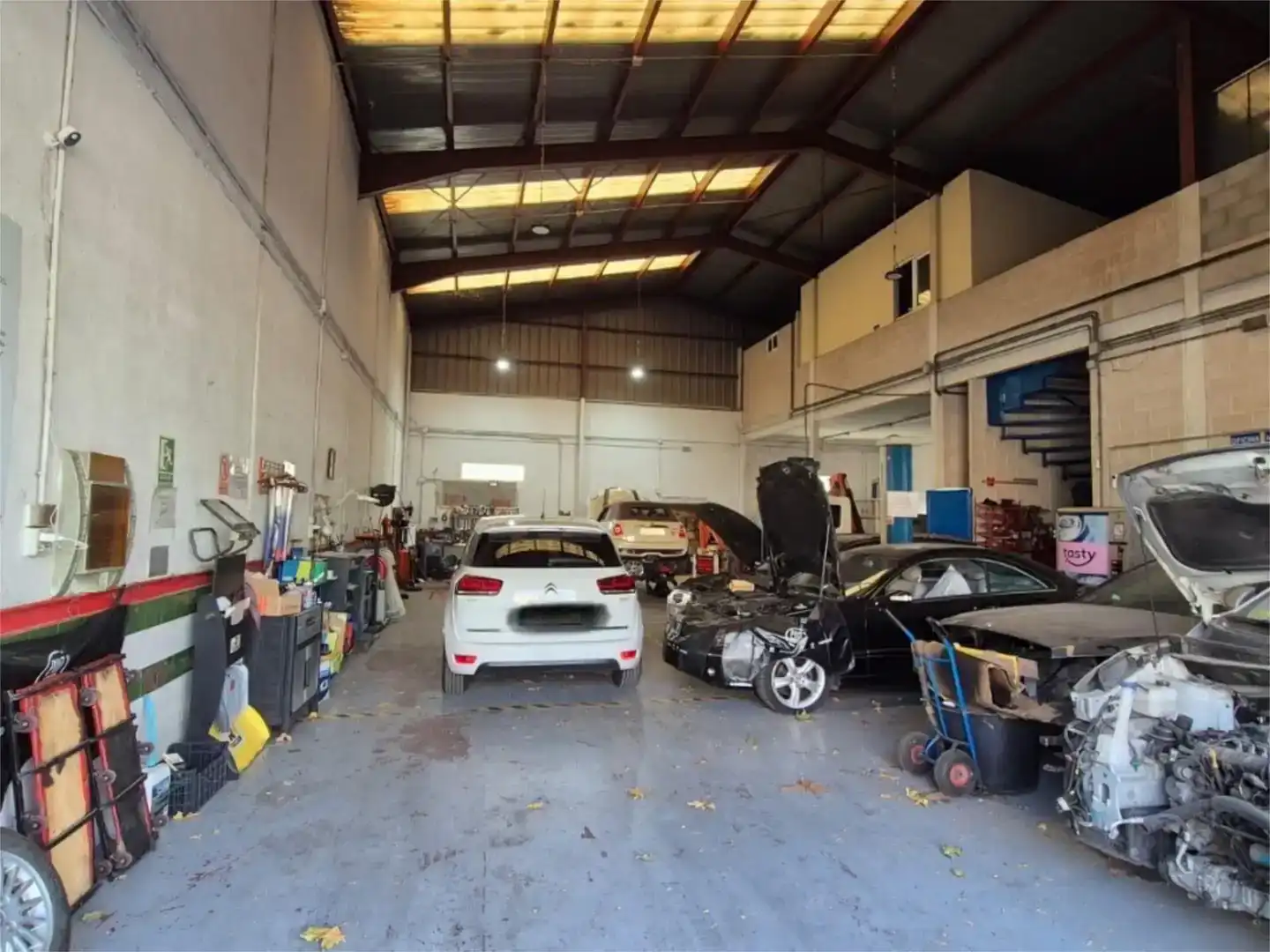 Parking de Nave industrial en venta en Moralzarzal