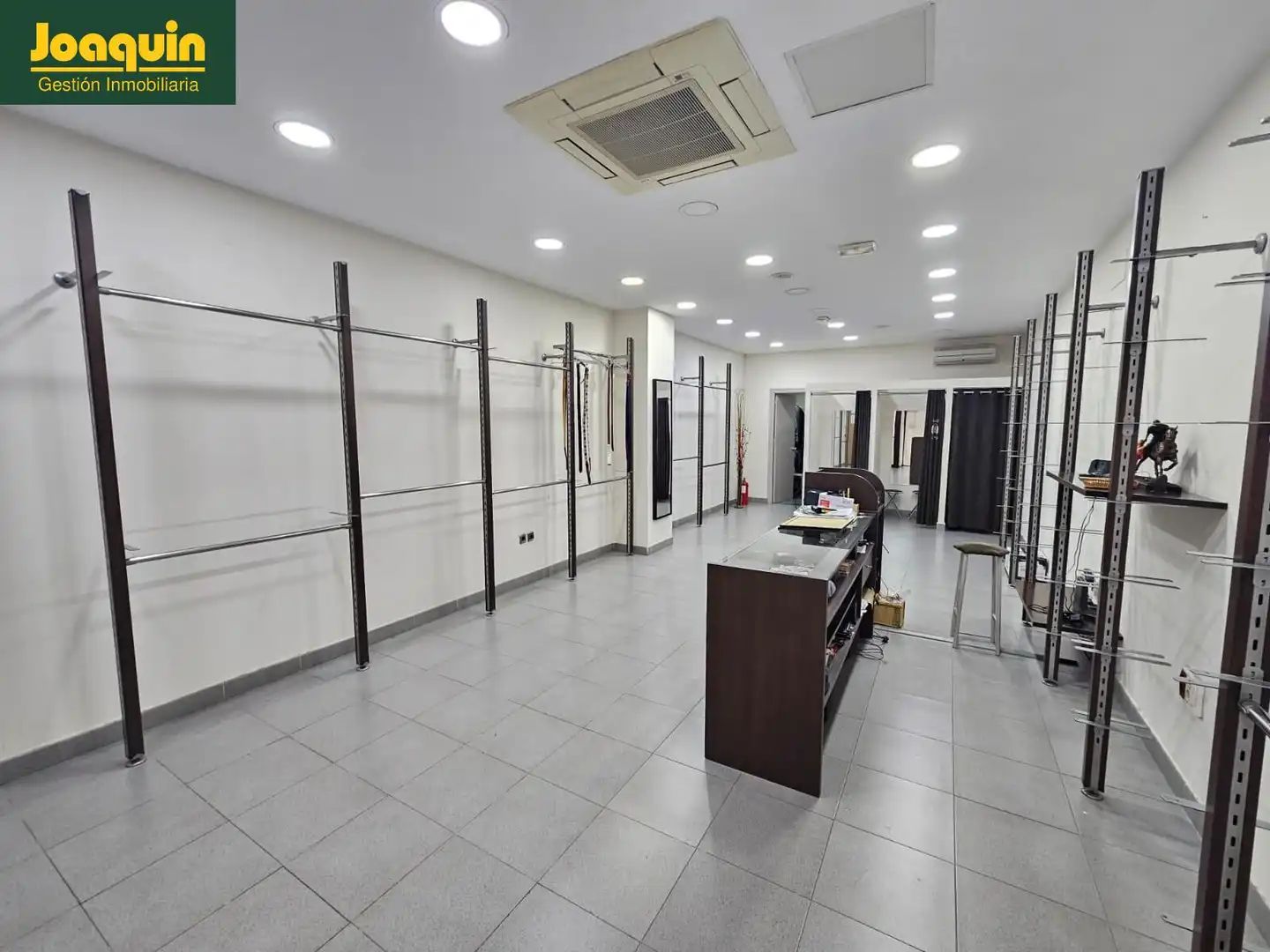 Commercial properties for rent in Córdoba  with Air Conditioner