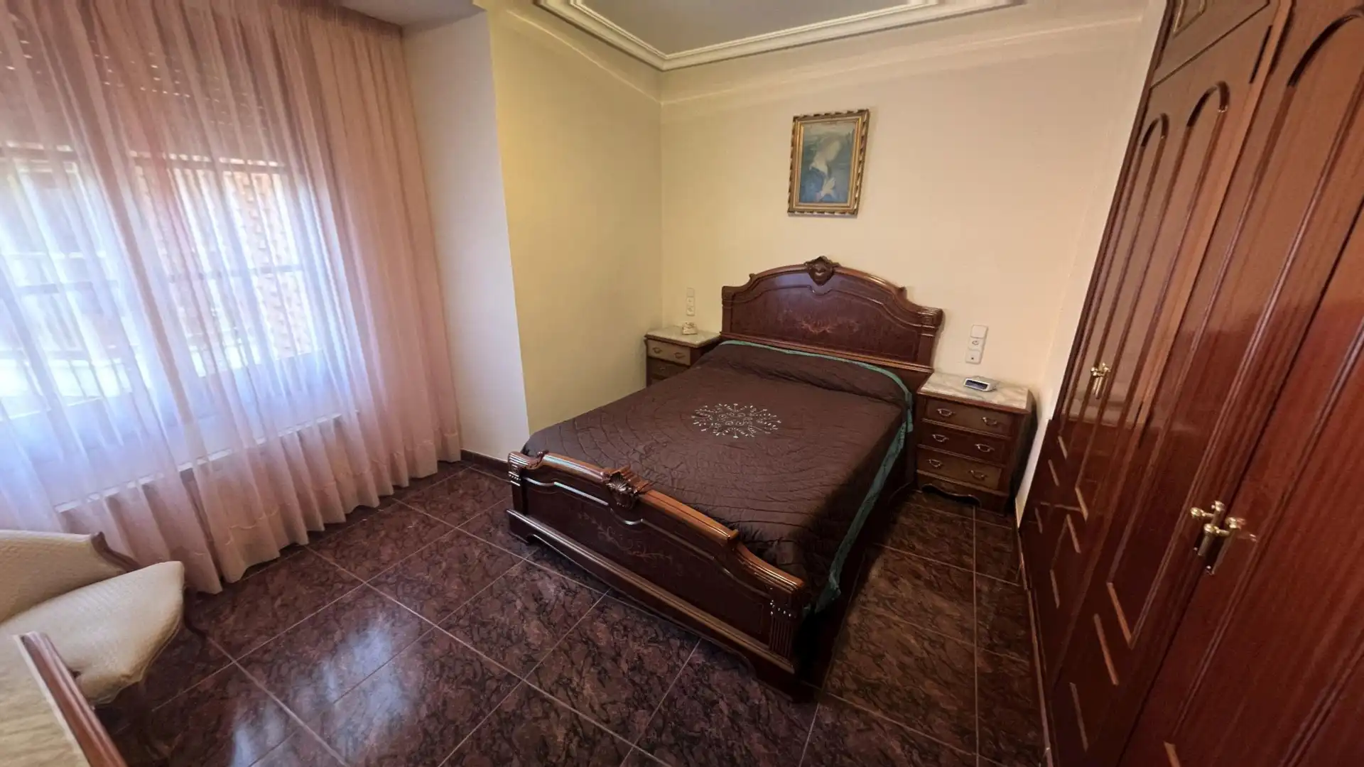 Habitación de Casa adosada en venta en Utiel con Calefacción, Amueblado y Balcón