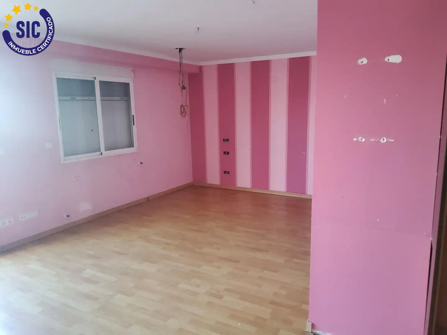 Habitación de Ático en venta en Carlet con Calefacción, Trastero y Balcón