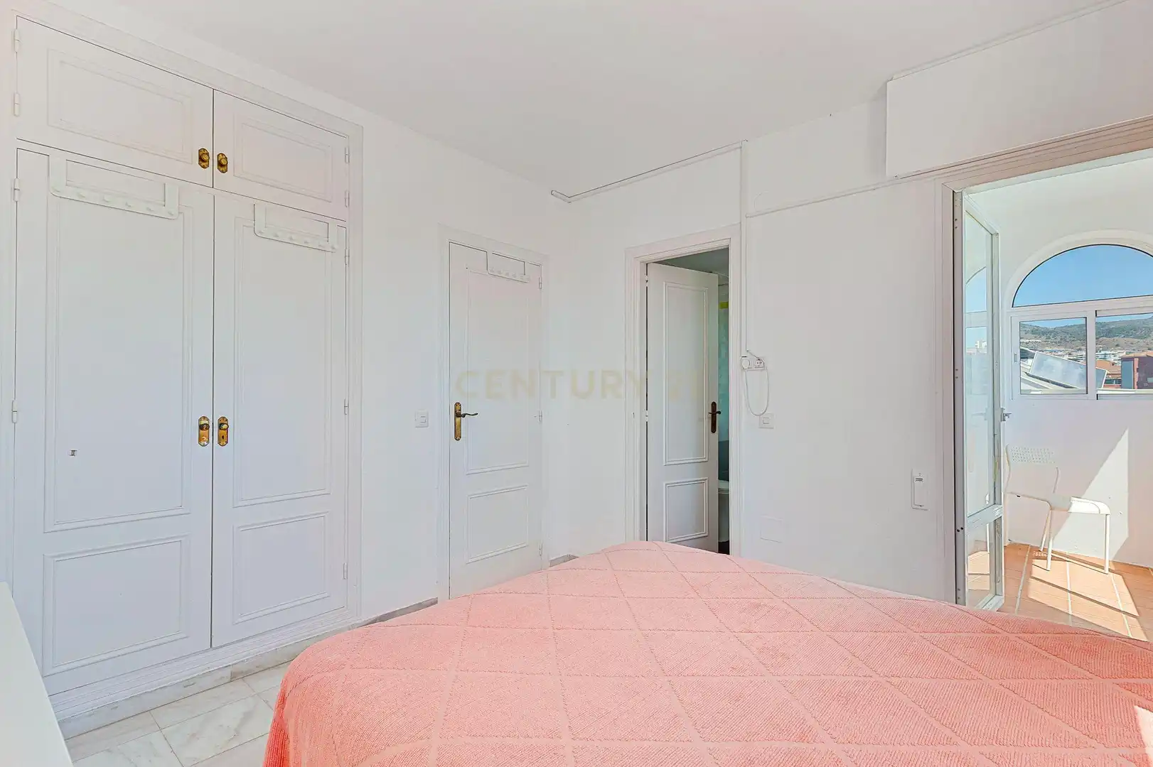 Habitación de Casa o chalet en venta en Benalmádena con Aire acondicionado, Jardín privado y Trastero