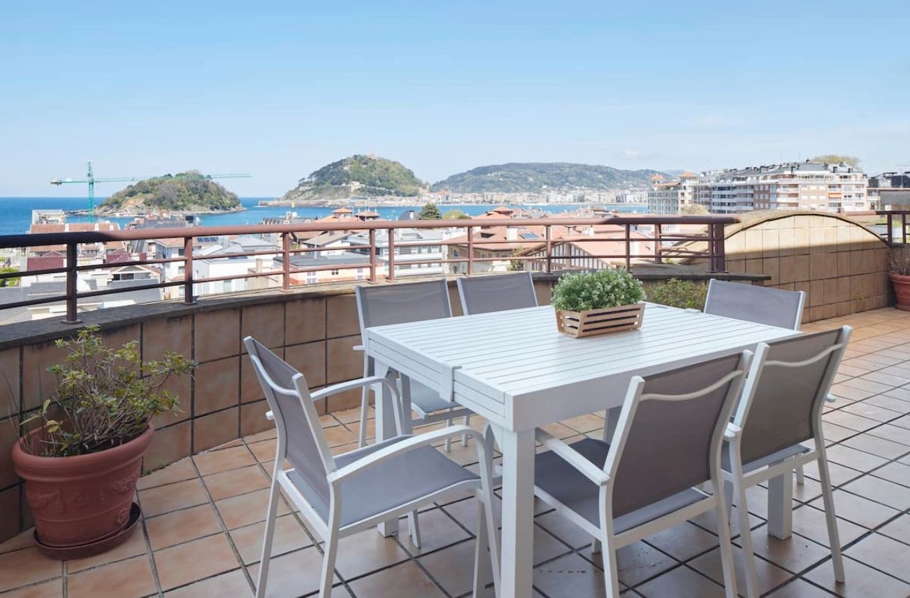 Terraza de Apartamento de alquiler en Donostia - San Sebastián  con Aire acondicionado, Calefacción y Parquet