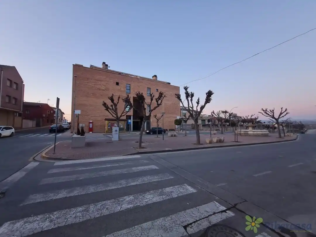 Vista exterior de Dúplex en venda en Ribaforada amb Calefacció i Traster