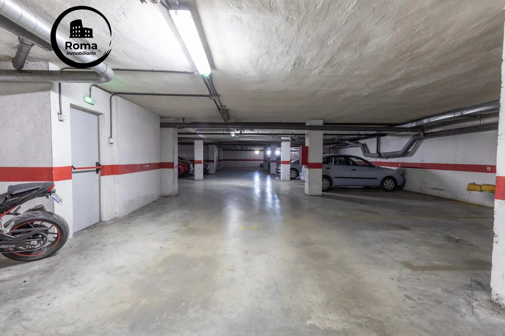 Parking de Piso en venta en Granada con Calefacción, Terraza y Amueblado