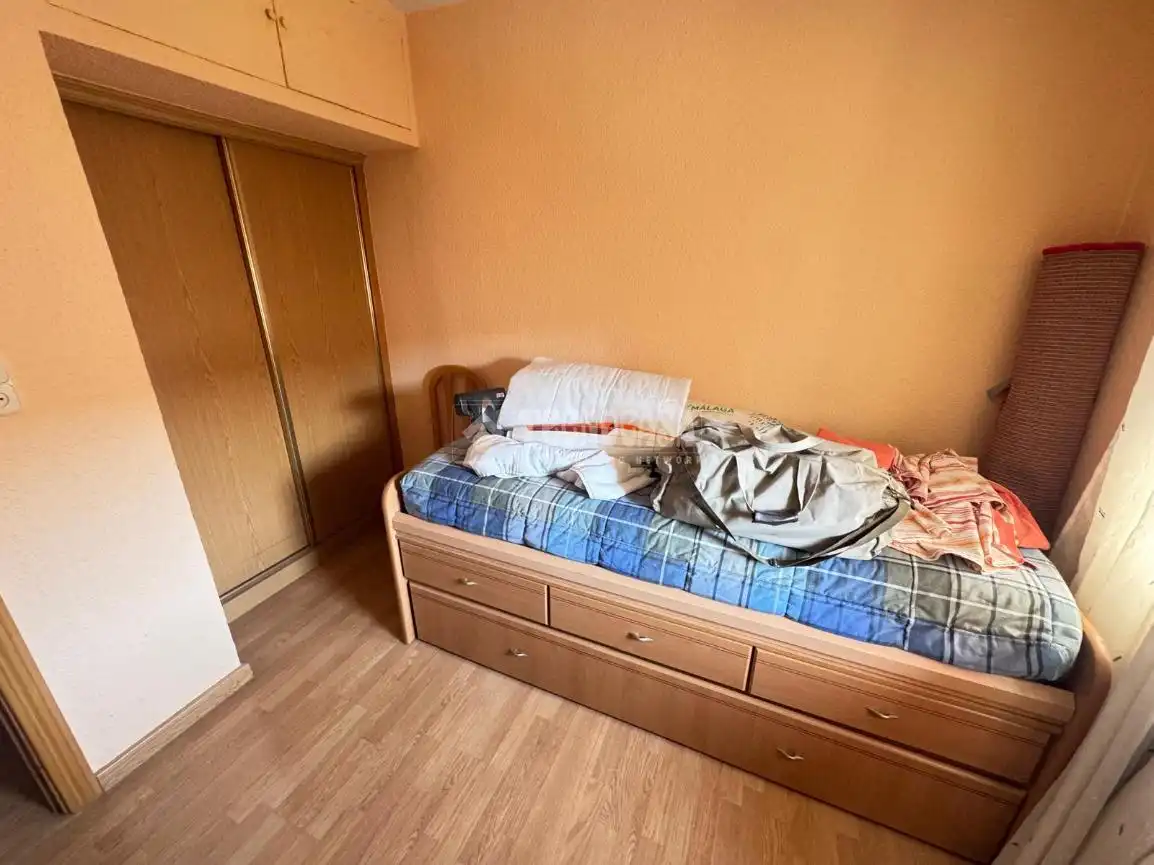 Dormitori de Pis en venda en Alcorcón amb Aire condicionat i Balcó