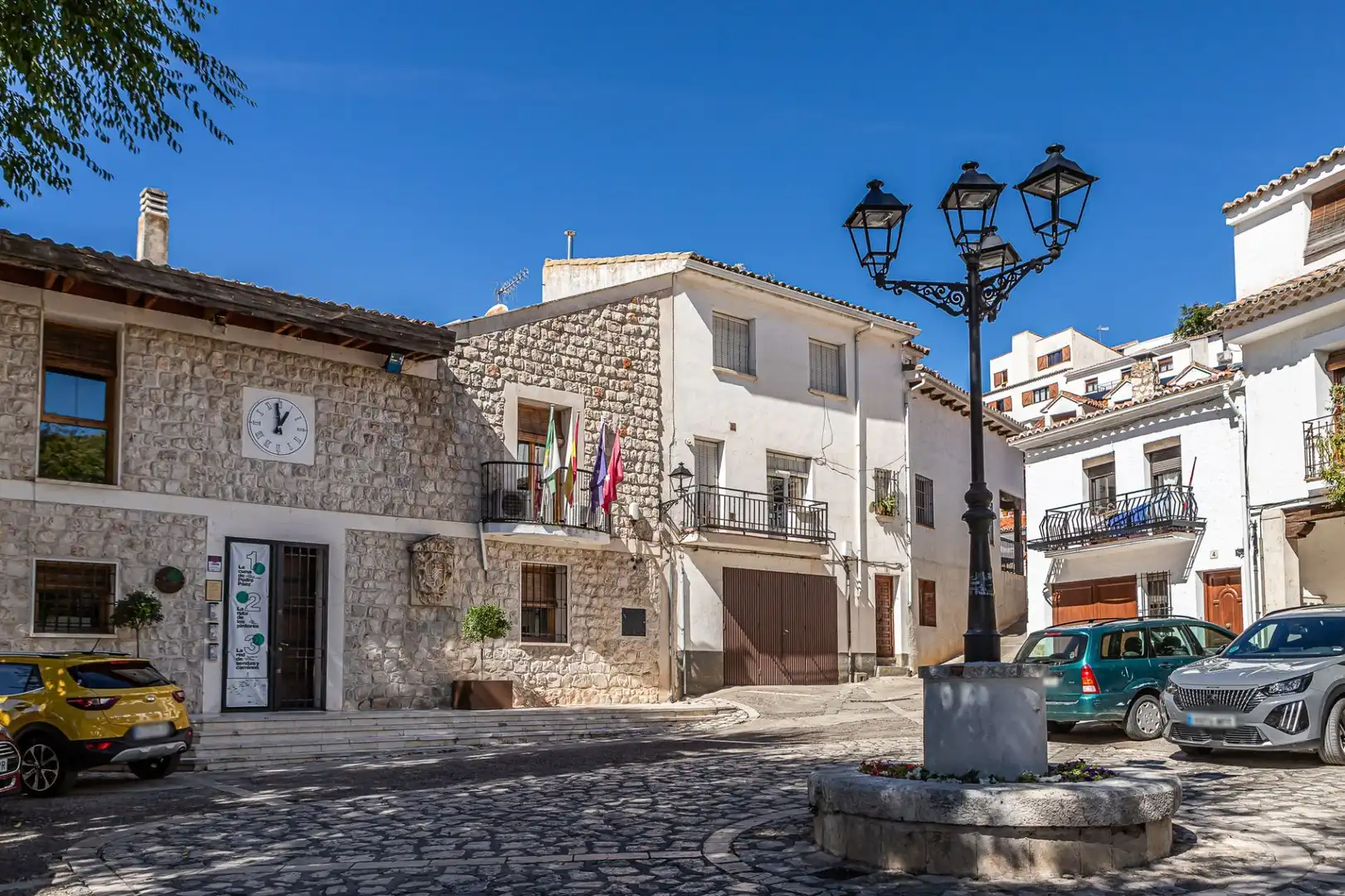 Außenansicht von Einfamilien-Reihenhaus zum Verkauf in Olmeda de las Fuentes mit Heizung und Terrasse