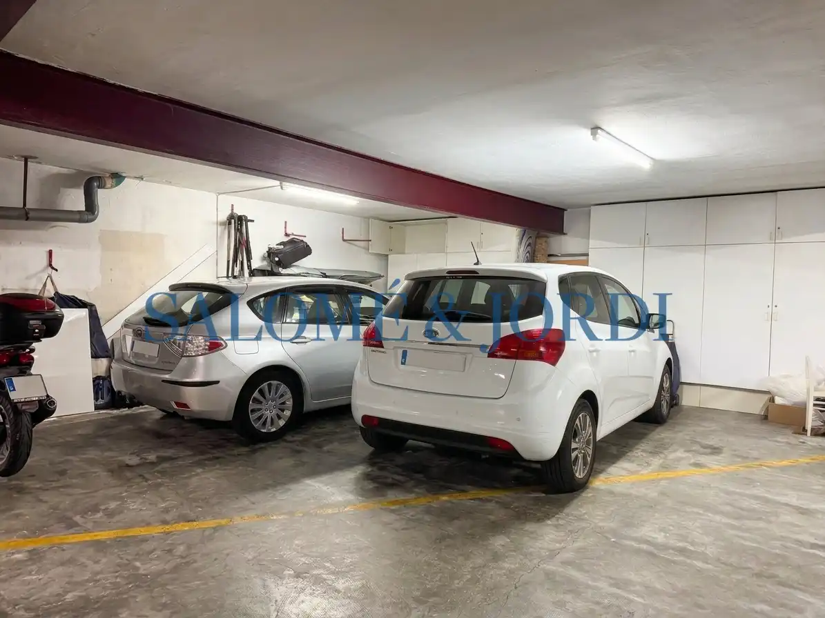 Parking de Piso en venta en Vilassar de Mar con Aire acondicionado, Terraza y Amueblado