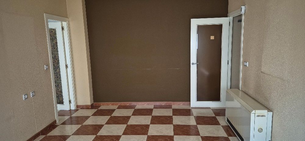 Flat for sale in Almansa  with Heating