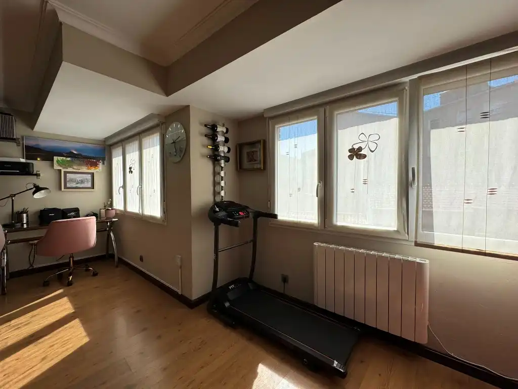 Piso en venta en Gijón  con Calefacción, Parquet y Horno
