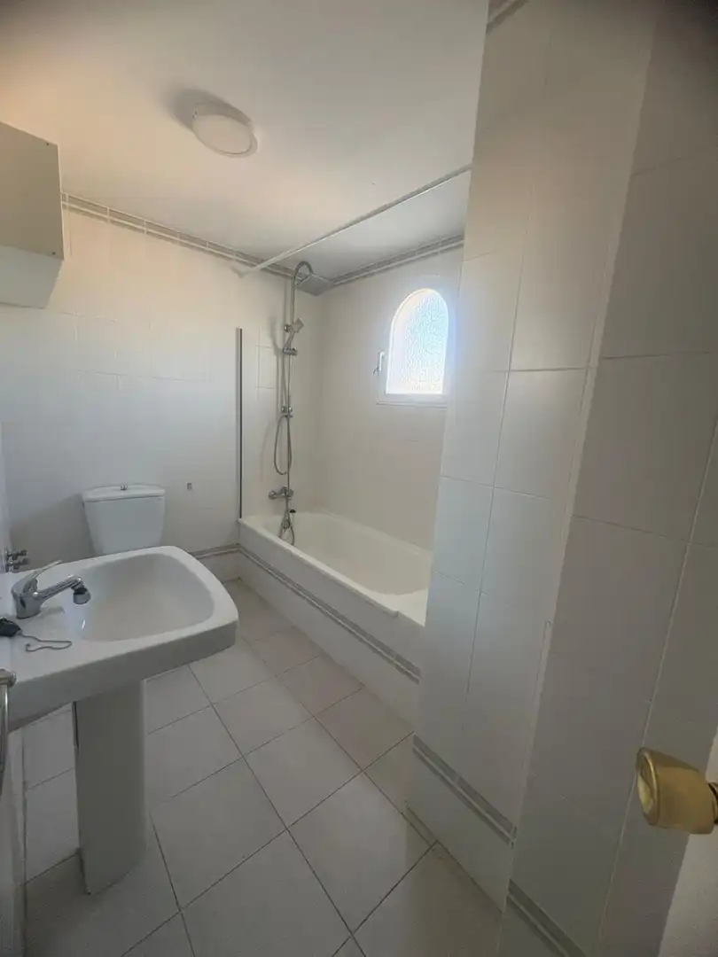 Bany de Dúplex en venda en Mijas amb Calefacció, Terrassa i Piscina comunitària