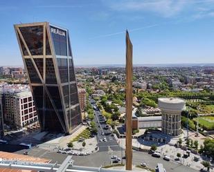 Vista exterior de Pis en venda en  Madrid Capital amb Aire condicionat