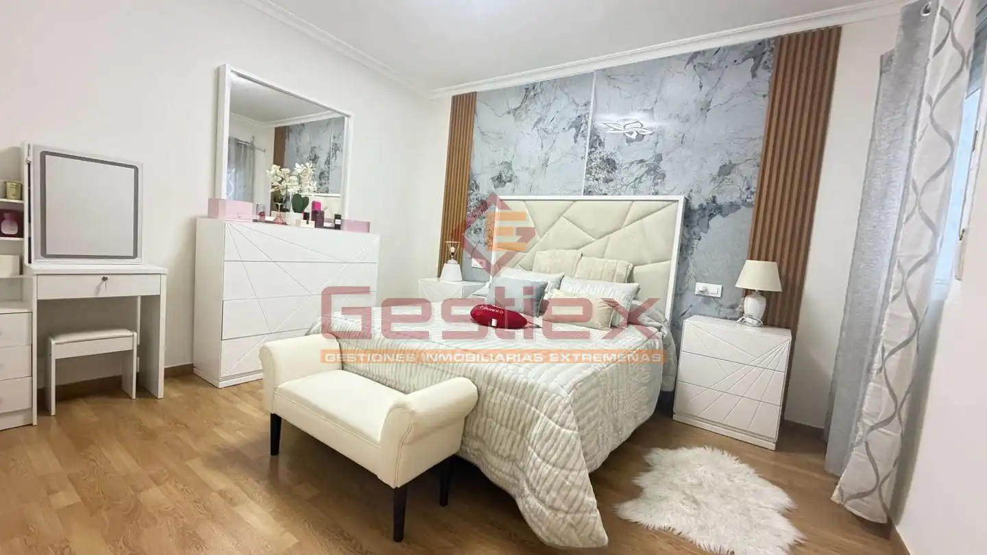 Habitación de Planta baja en venta en Almendralejo con Aire acondicionado