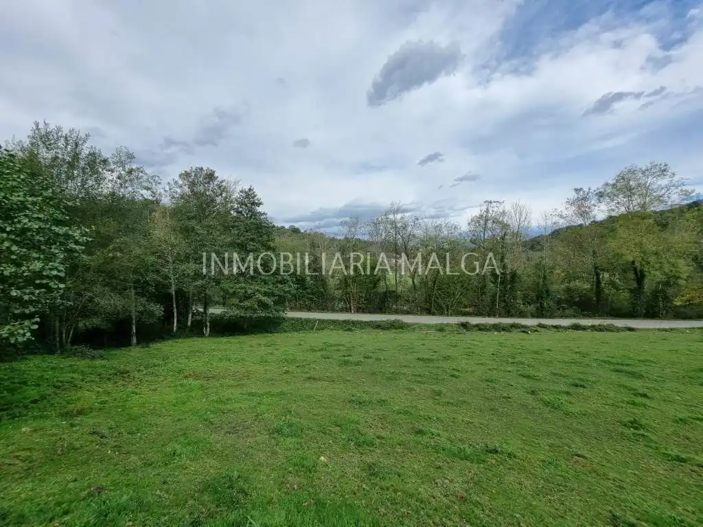 Residencial en venda en Parres