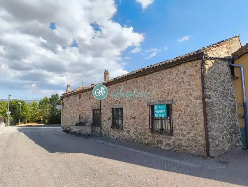 Vista exterior de Casa o xalet en venda en Espirdo amb Calefacció