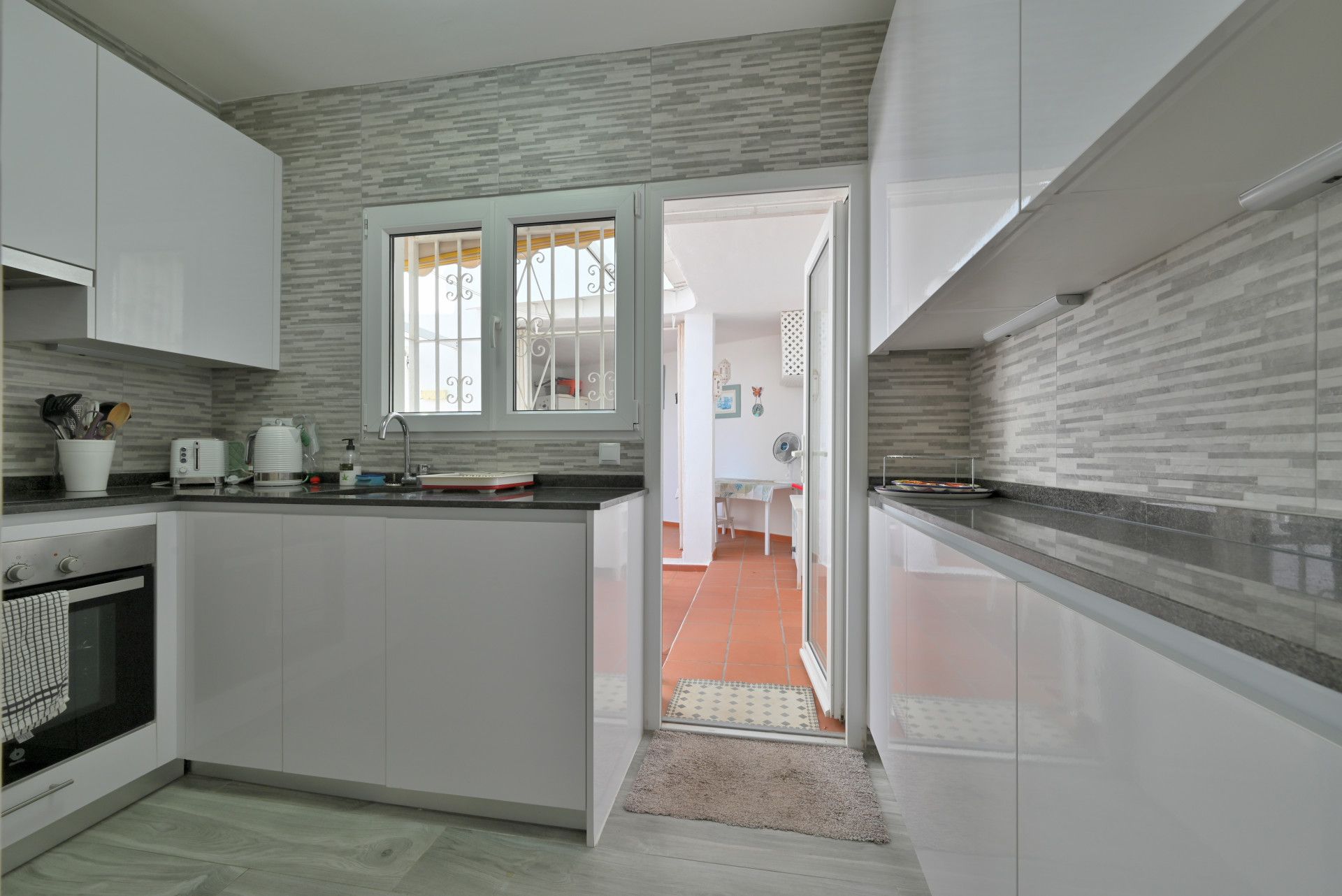 Cuina de Planta baixa en venda en Mijas amb Aire condicionat, Terrassa i Traster