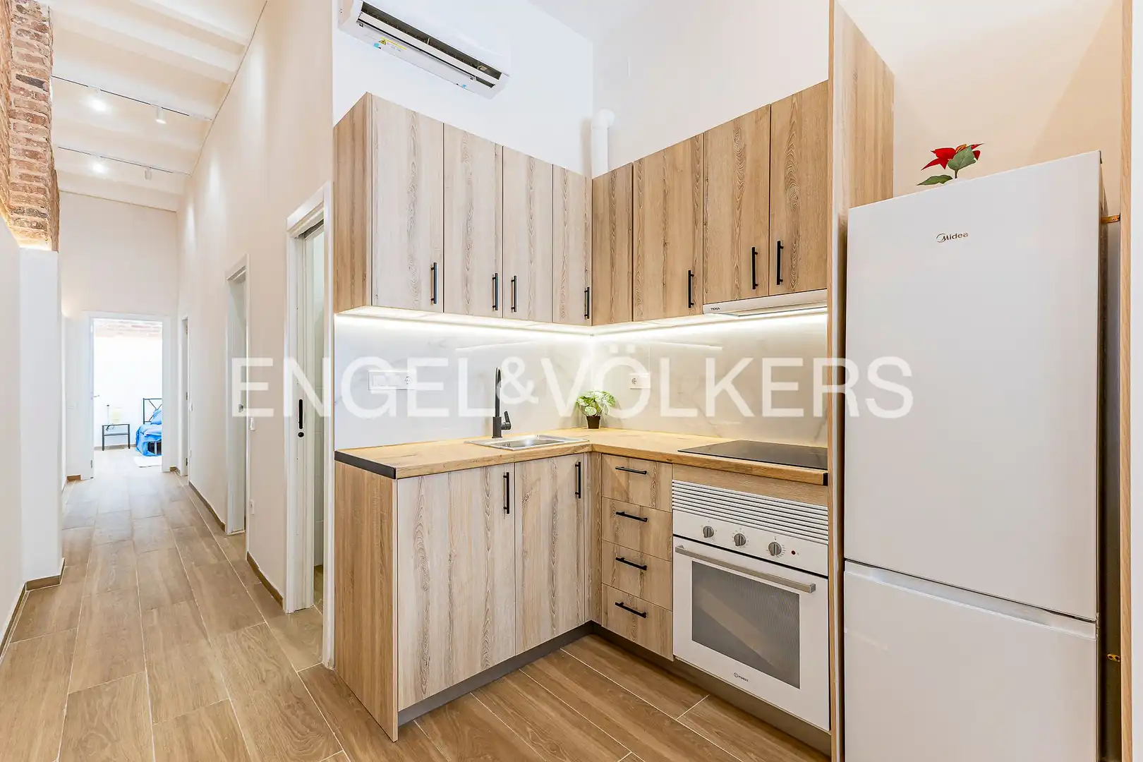 Cuina de Apartament en venda en Barcelona amb Aire condicionat i Calefacció