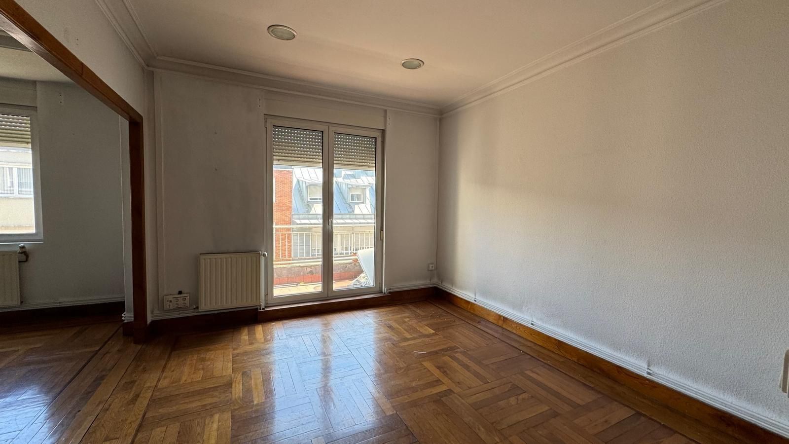Bedroom of Flat for sale in Santander  with Parquet flooring and Terrace