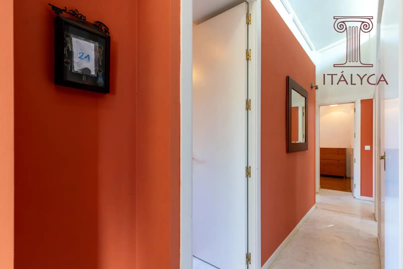 Houses for sale in El Castillo de las Guardas  with Private garden, Terrace and Community pool