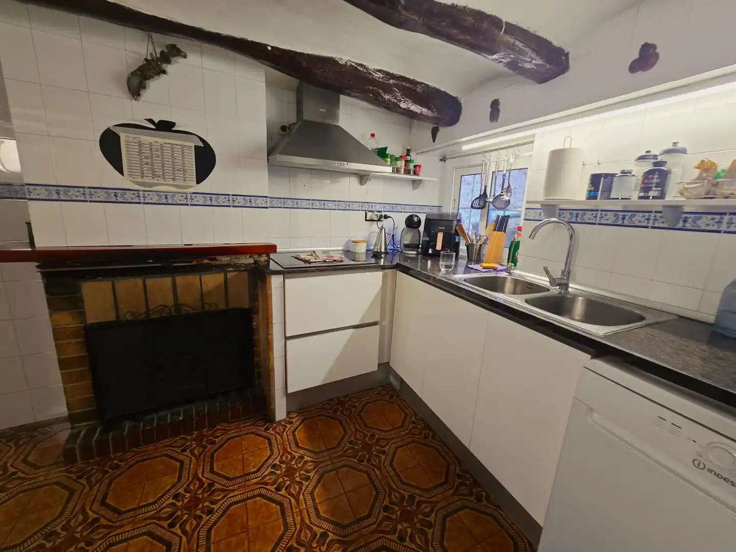 Kitchen of Detached homes for sale in Salomó  with Air Conditioner, Parquet flooring and Terrace