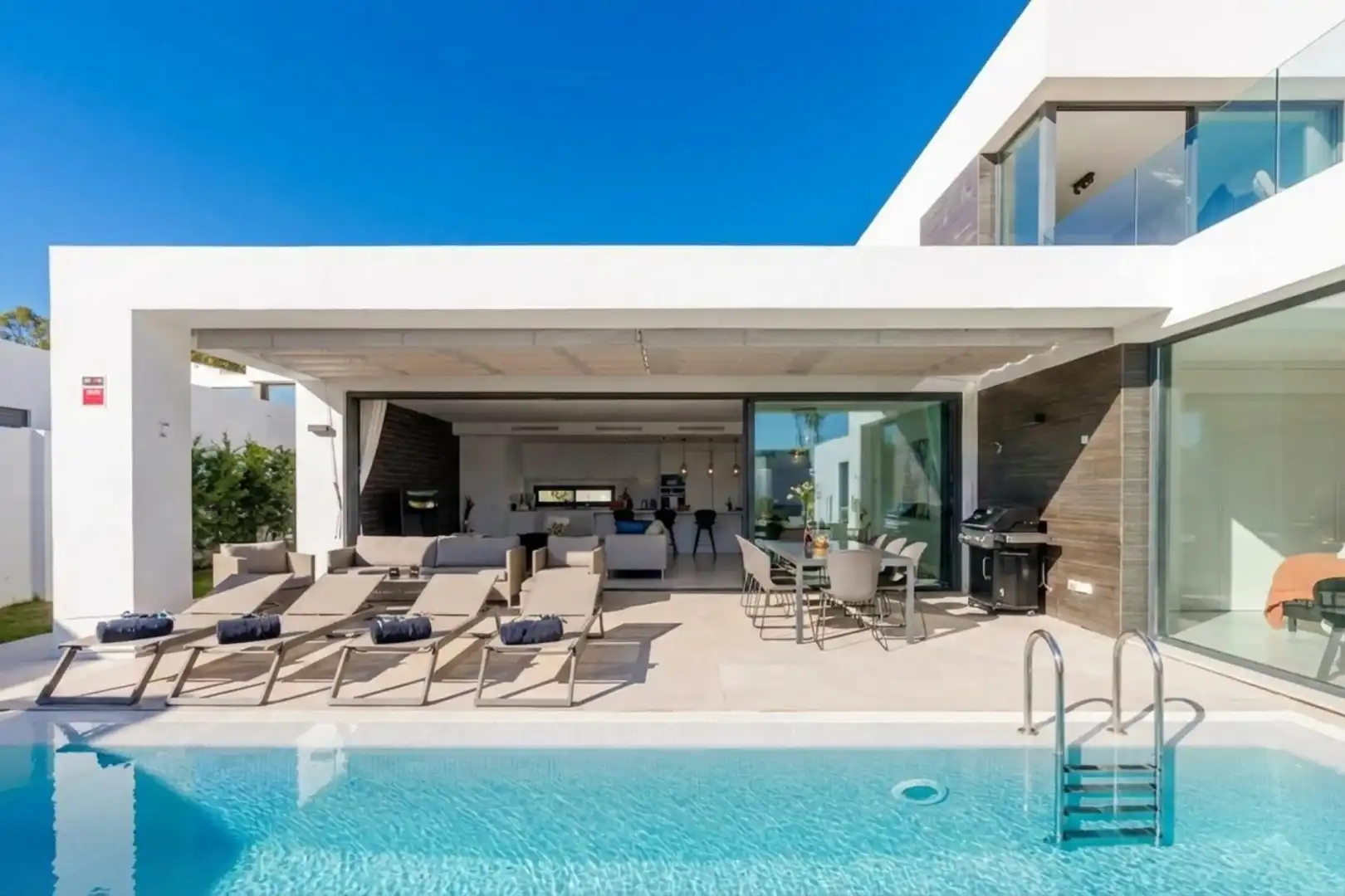 Terrassa de Casa o xalet en venda en Marbella amb Aire condicionat, Jardí privat i Terrassa