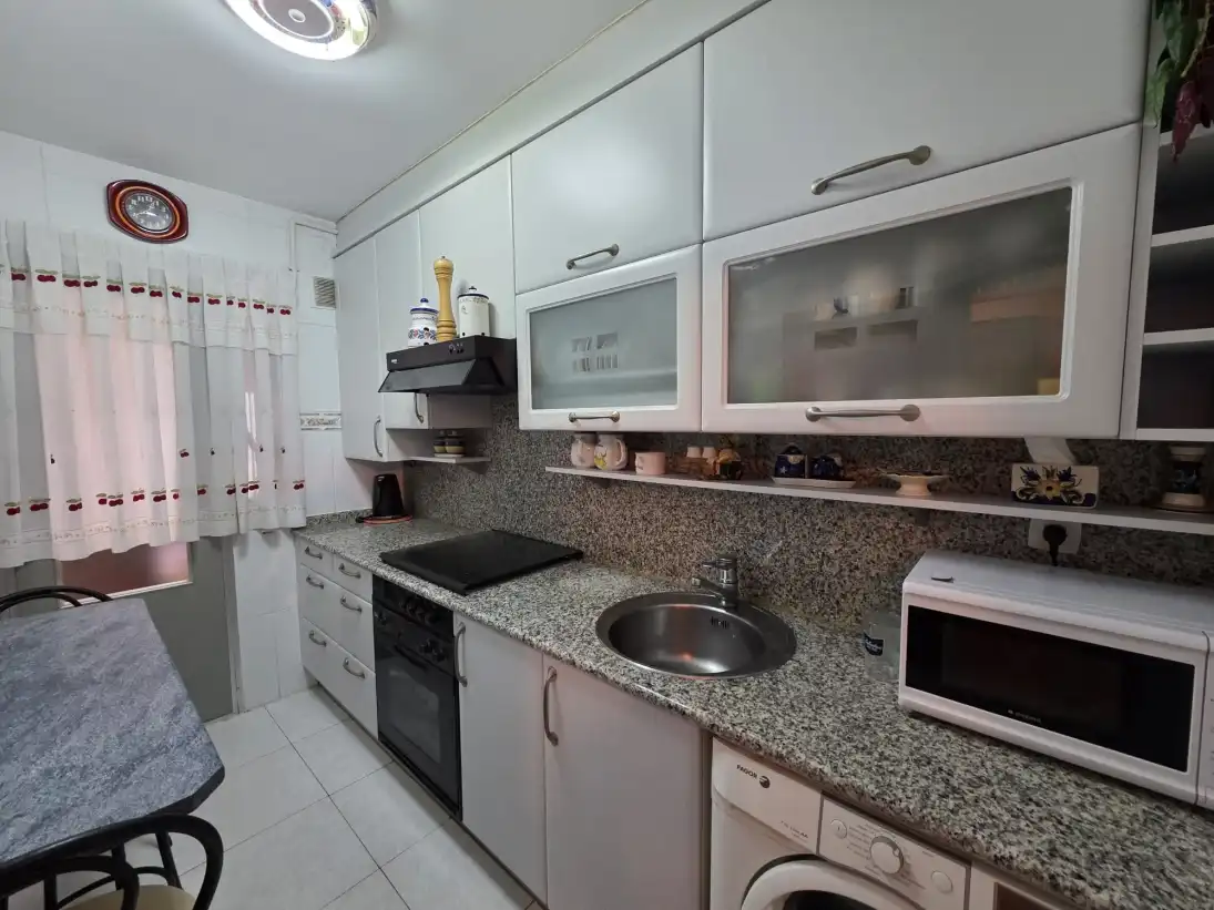 Cuina de Pis en venda en  Madrid Capital amb Moblat