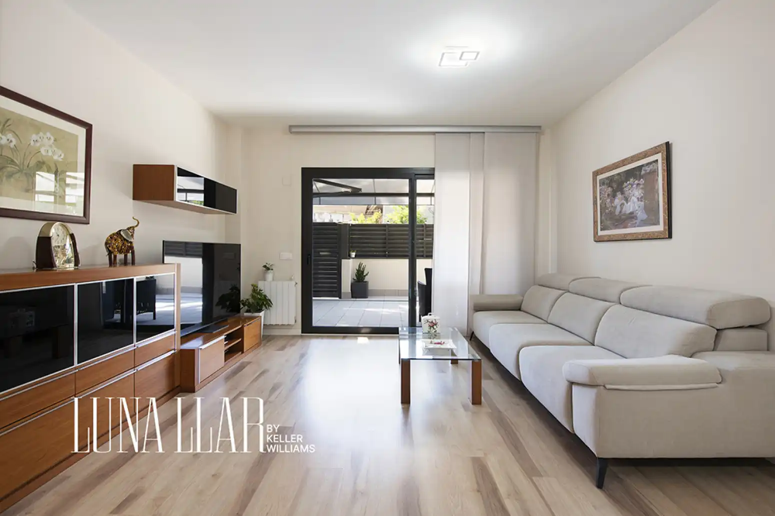 Wohnzimmer von Wohnung zum Verkauf in Gavà mit Klimaanlage, Privatgarten und Parkett