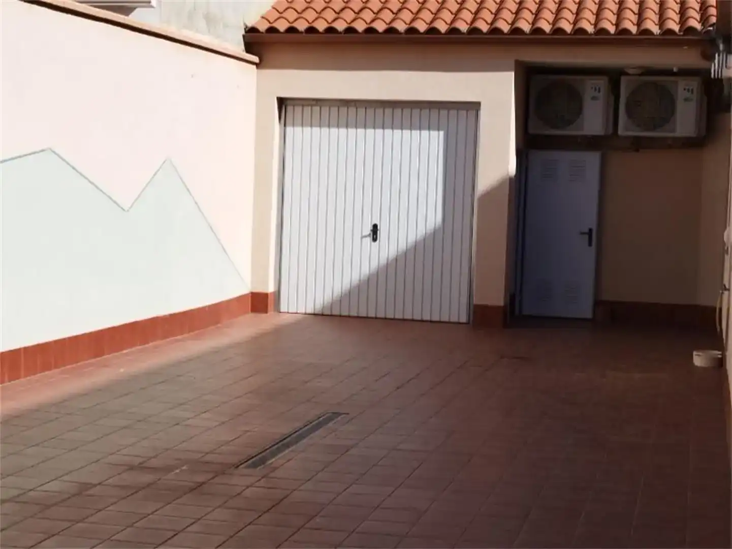Parking of Ground floor for sale in Corral-Rubio, Albacete