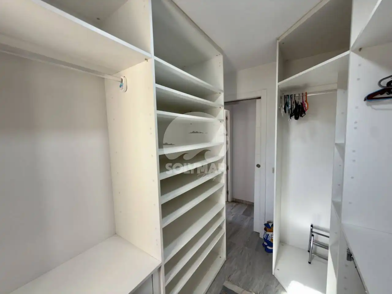 Bedroom of Flat for sale in Vélez-Málaga  with Air Conditioner, Terrace and Furnished