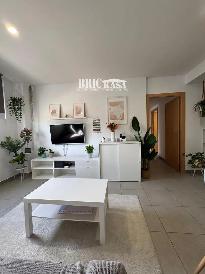 Living room of Flat for sale in Cáceres  with Air Conditioner and Terrace