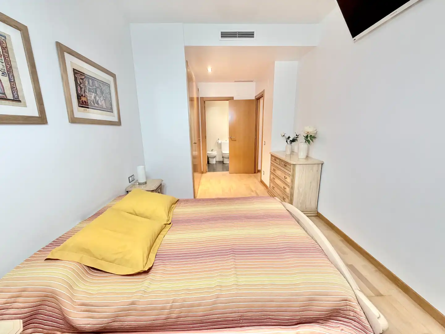 Bedroom of Ground floor for sale in Badalona  with Air Conditioner, Heating and Private garden