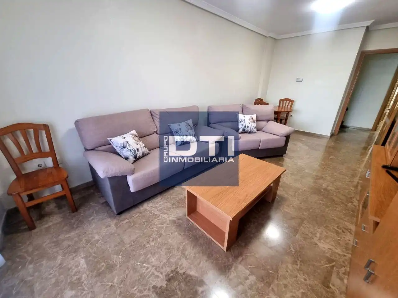 Piso con terraza en venta en Industria, imagen 2