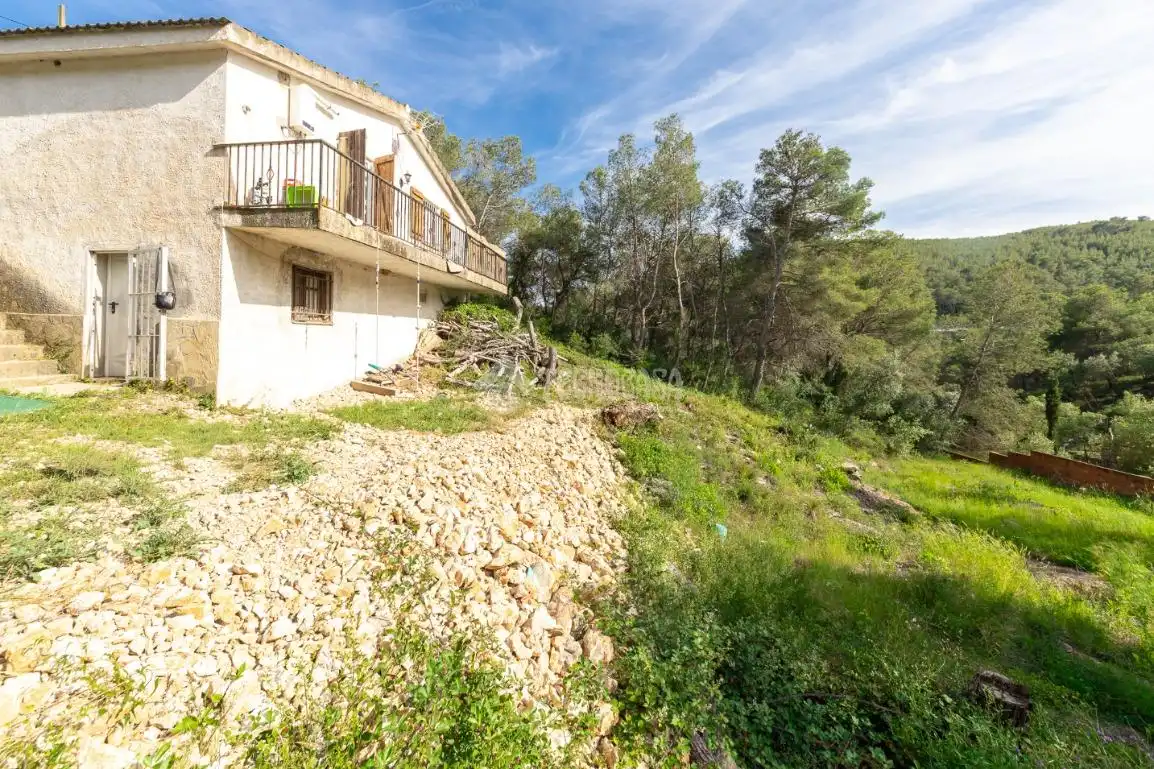 Vista exterior de Casa o xalet en venda en Rodonyà amb Calefacció, Parquet i Balcó