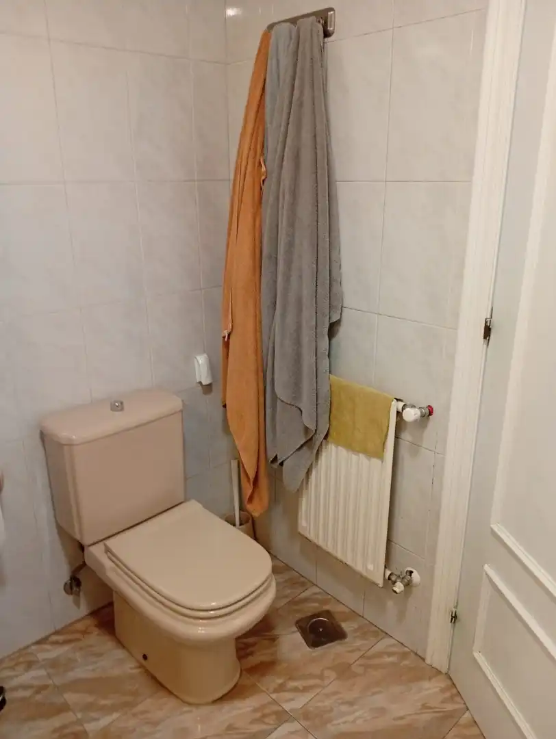 Baño de Piso en venta en Gijón  con Calefacción, Parquet y Terraza