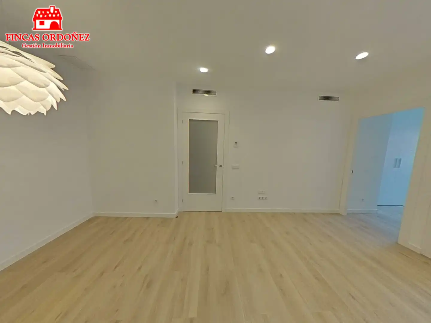 Wohnung zum Verkauf in Sant Andreu de la Barca mit Klimaanlage, Heizung und Balkon