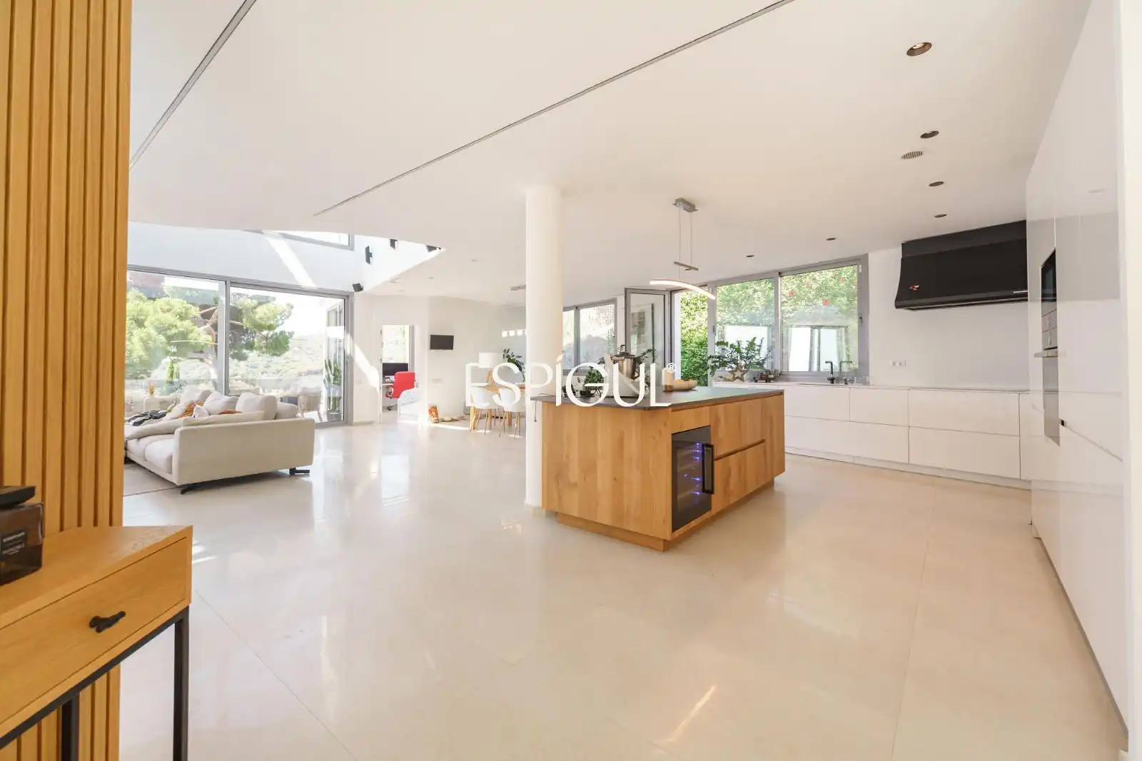 Sala de estar de Casa o chalet en venta en Vilassar de Dalt con Aire acondicionado, Calefacción y Jardín privado