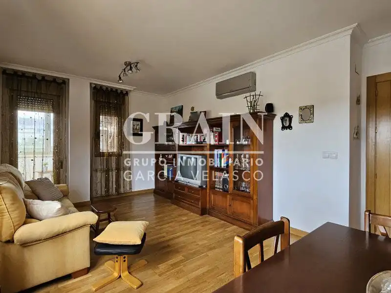Living room of Flat for sale in Albacete  with Air Conditioner, Heating and Storage room