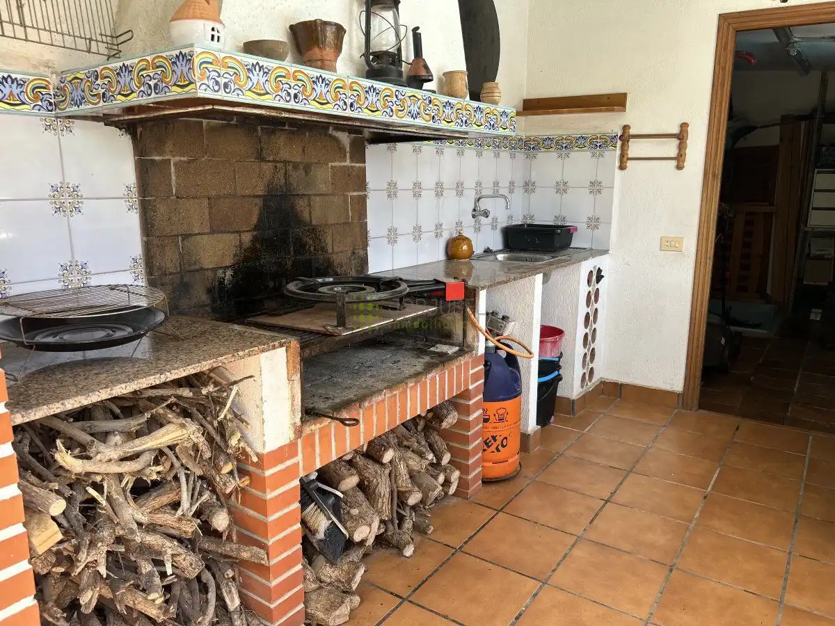 Cuina de Casa o xalet en venda en Benicasim / Benicàssim amb Terrassa i Piscina