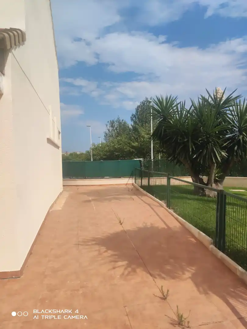 Aparcament de Casa adosada en venda en Oropesa del Mar / Orpesa amb Aire condicionat, Calefacció i Terrassa