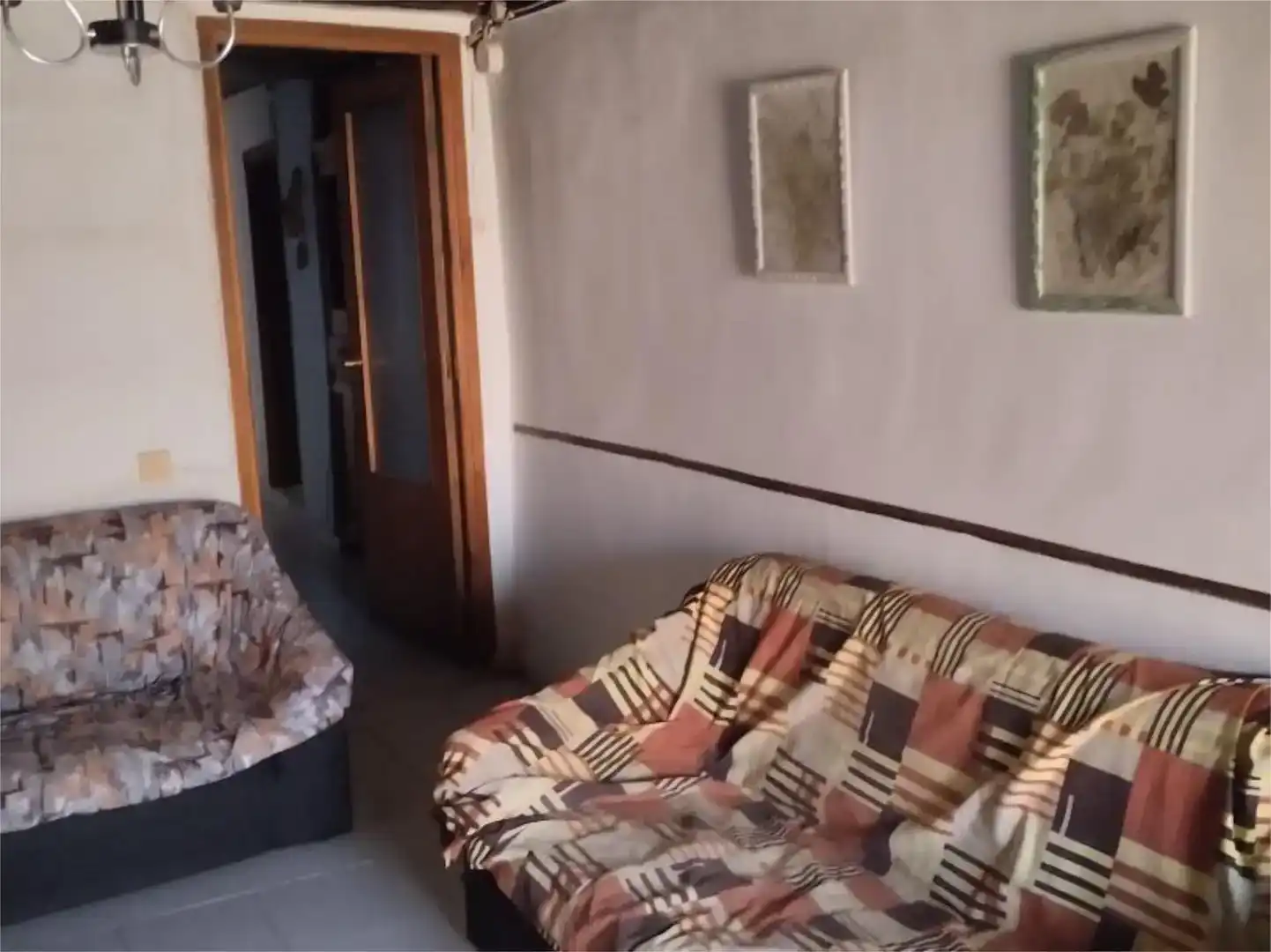 Sala de estar de Casa adosada en venta en Valdecasa con Jardín privado