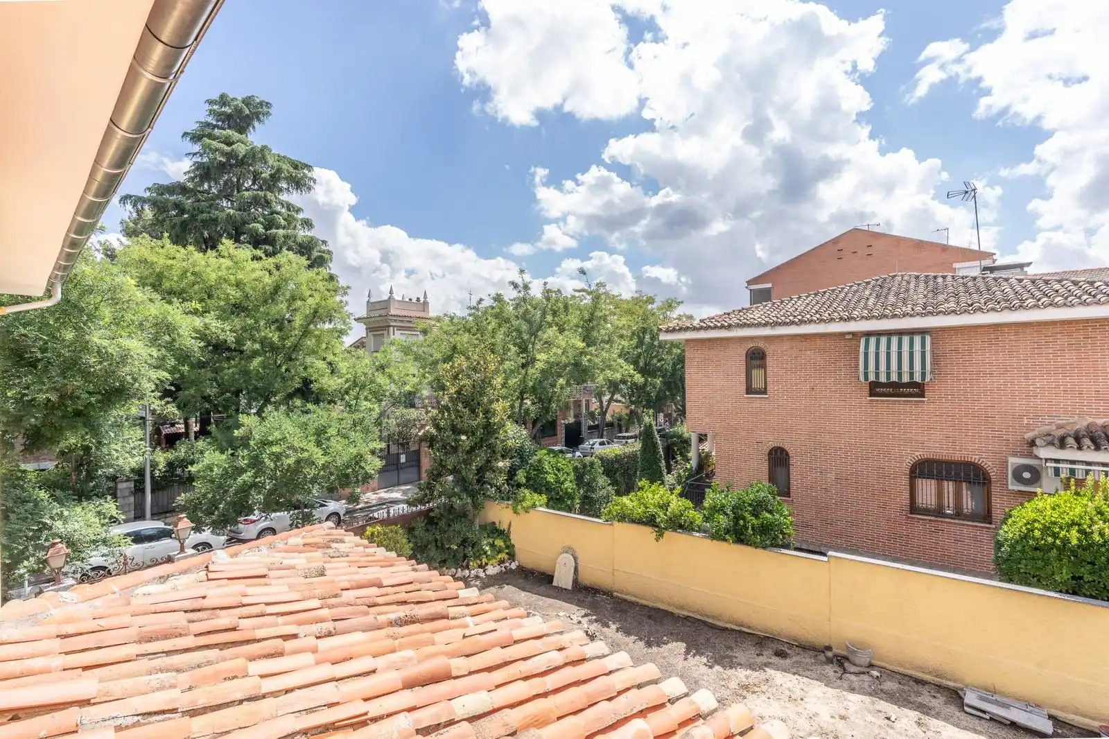Vista exterior de Casa o chalet de alquiler en Madrid