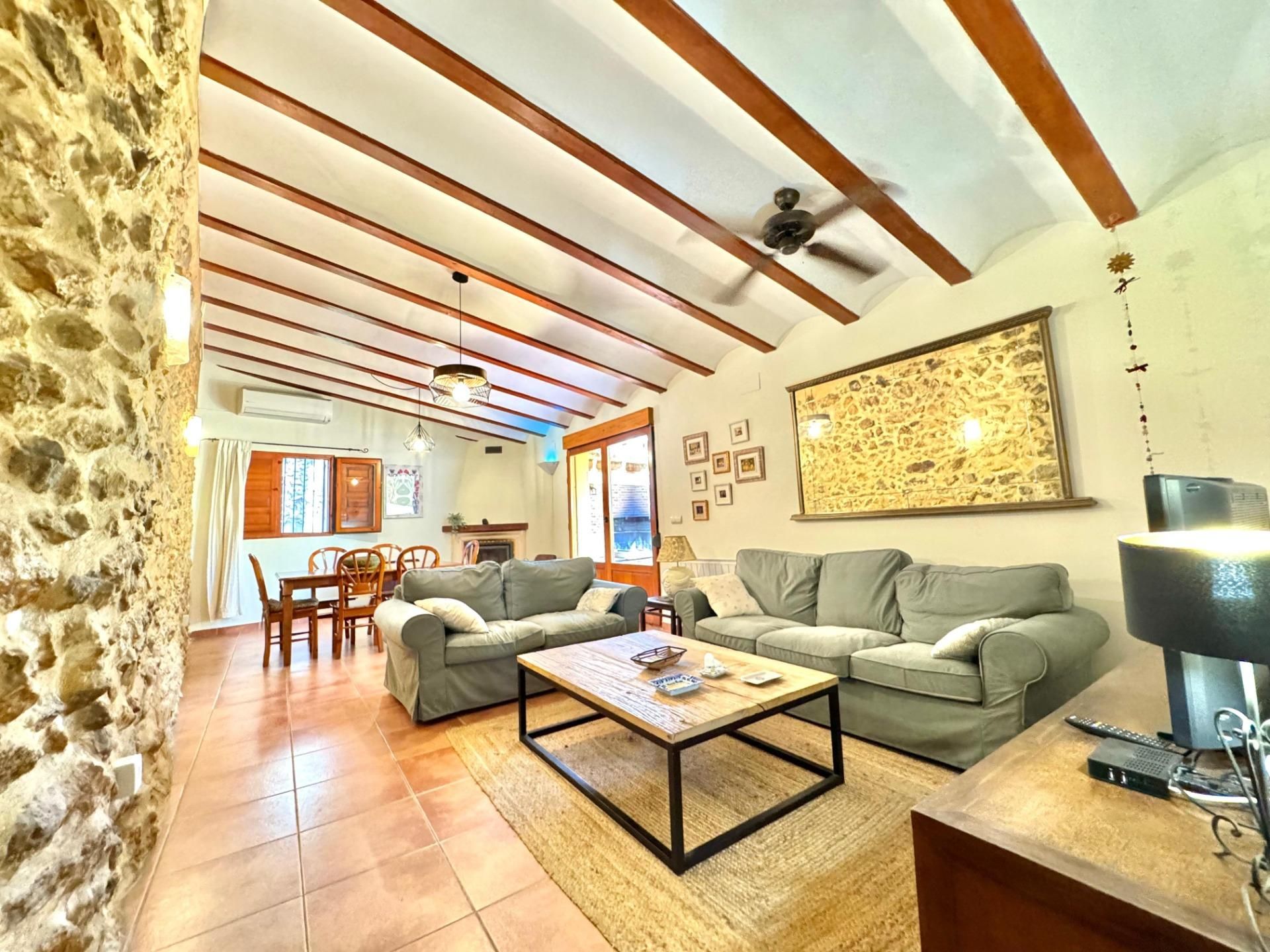 Sala d'estar de Casa o xalet en venda en Salem amb Aire condicionat i Terrassa