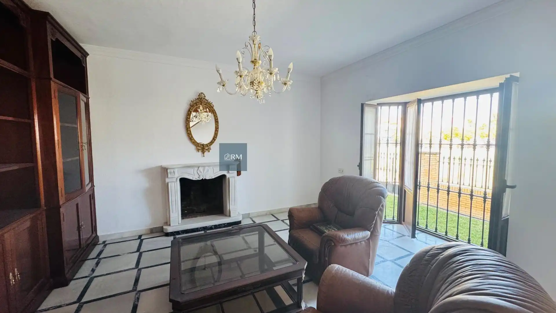 Living room of Houses for sale in Sanlúcar de Barrameda  with Private garden, Terrace and Swimming Pool
