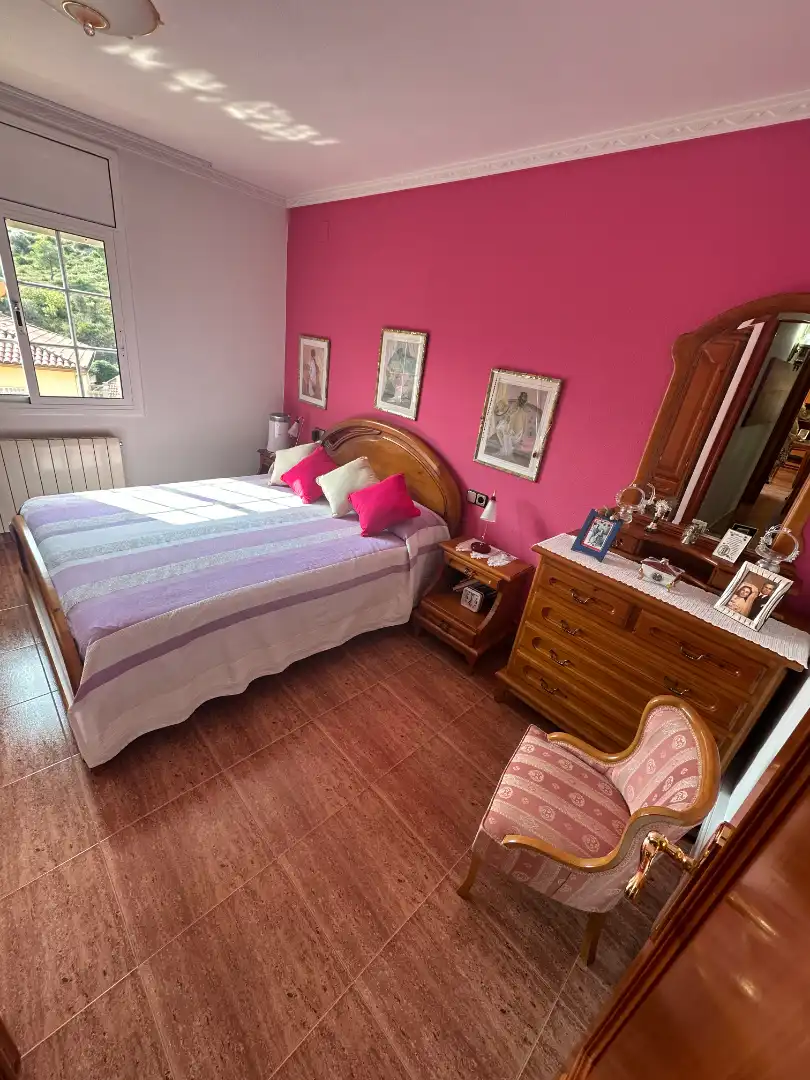 Habitación de Casa o chalet en venta en Castellet i la Gornal con Aire acondicionado, Calefacción y Jardín privado