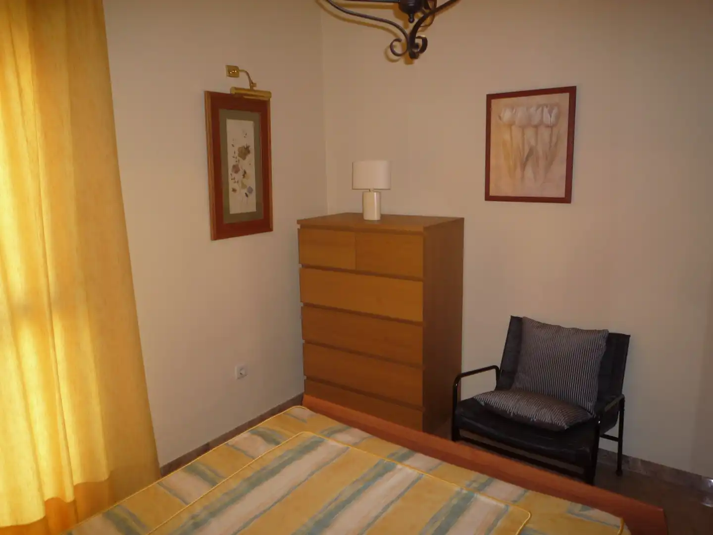 Habitación de Apartamento de alquiler en Málaga con Aire acondicionado, Amueblado y Horno
